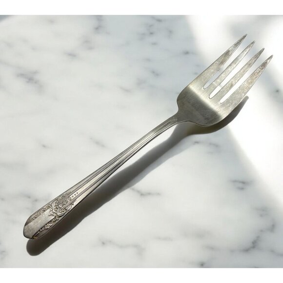 Wm Rogers 1939 Reflection Meat Serving Fork Extra Plate Silver Plated Floral - Picture 1 of 7
